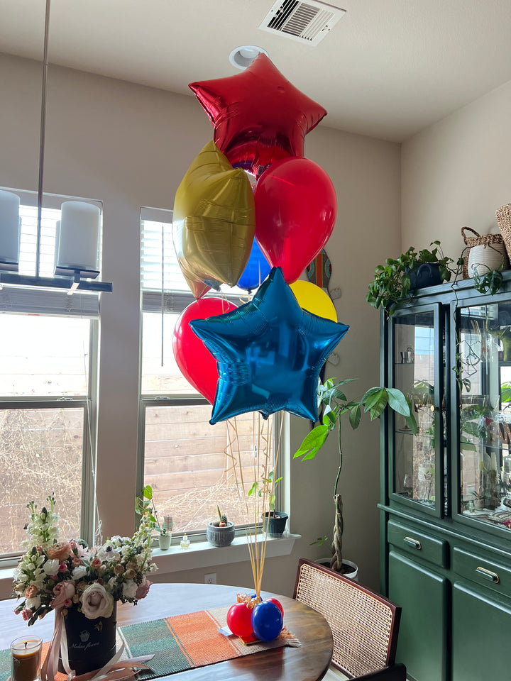 Centerpiece of 6 with Mylar & Latex Balloons