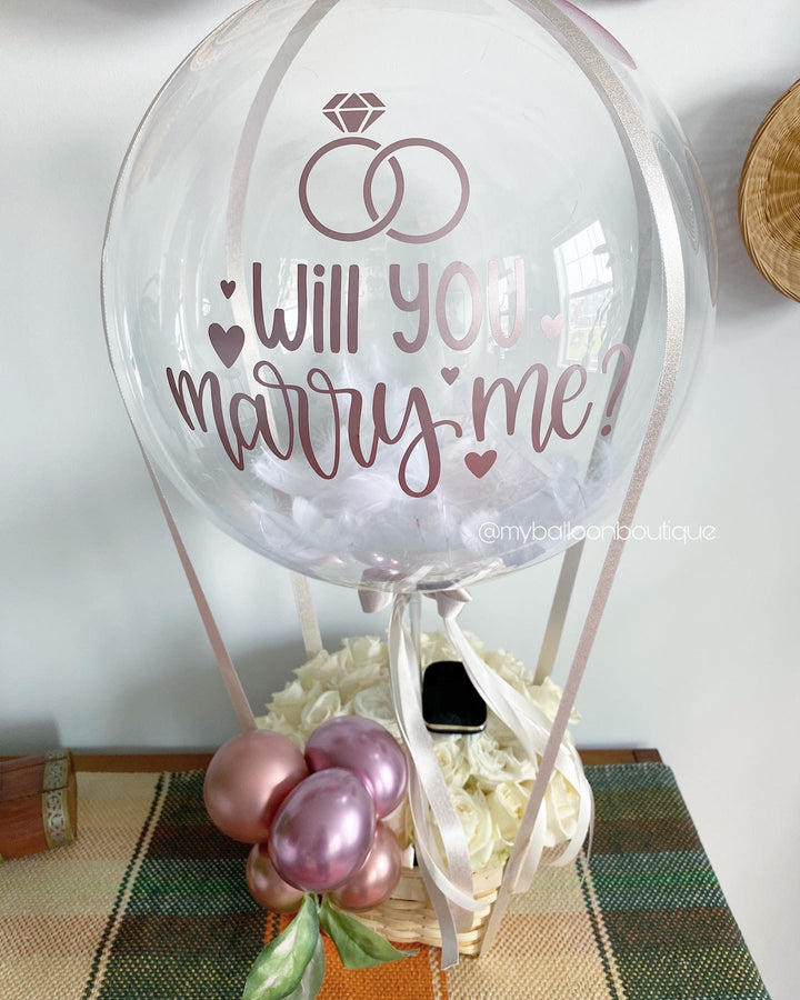 Bubble W/Feather & Natural Flowers