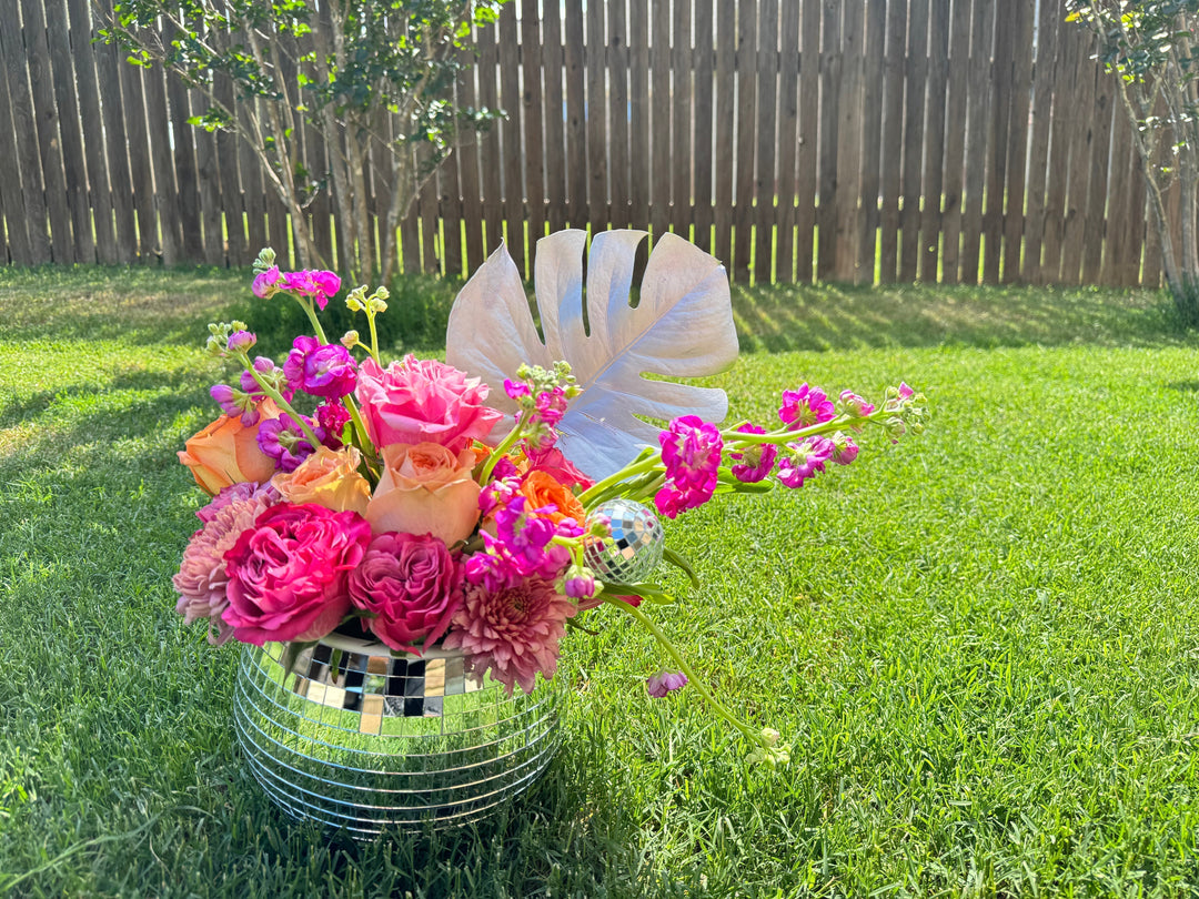 The Most Iconic Flower Arrangement in Austin, Texas 🌸✨